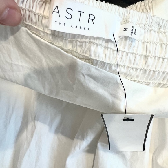 NWT Astr Puff Sleeve Poplin White Dress, S - Picture 10 of 10